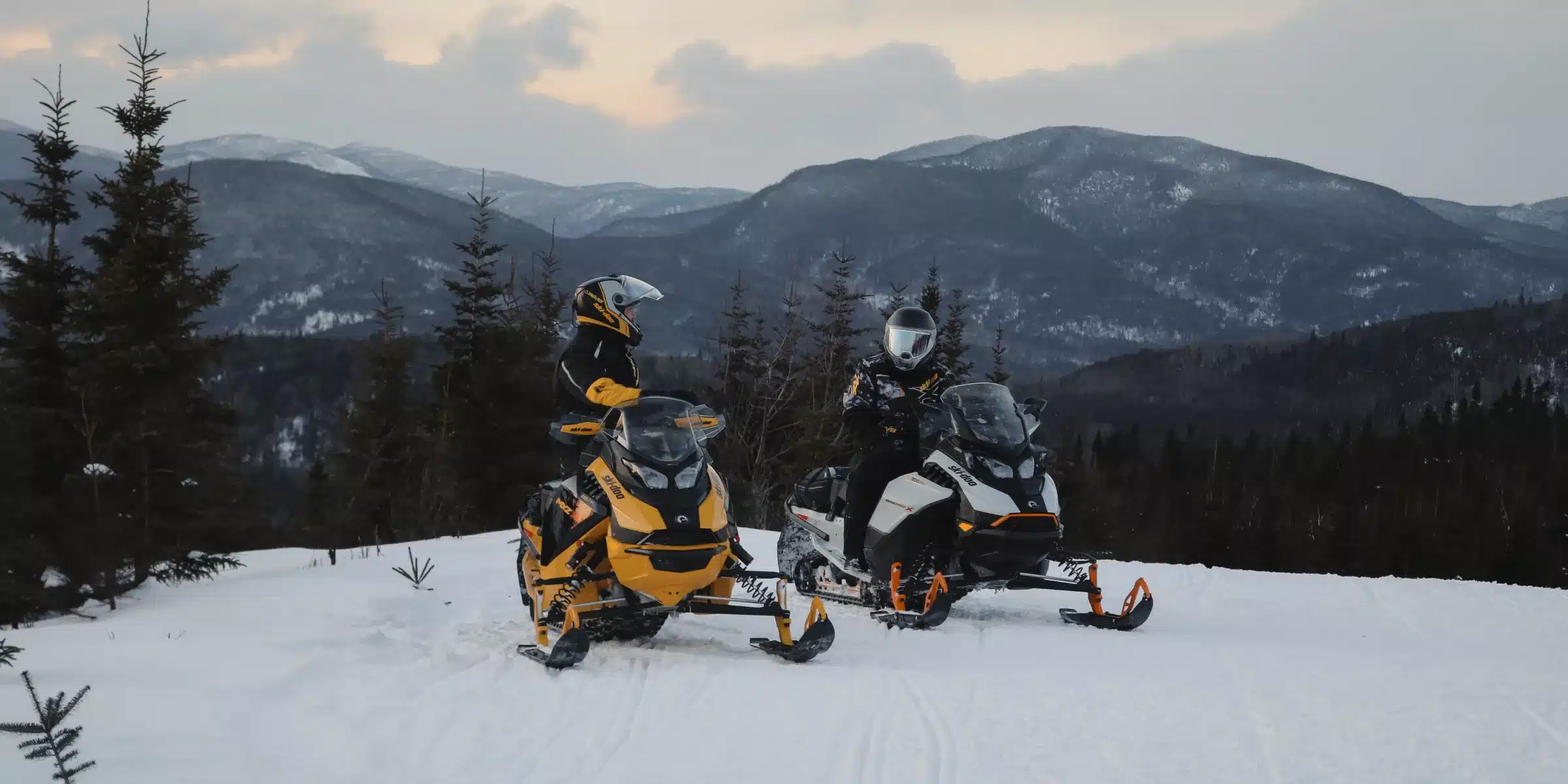 Motoneige dans Charlevoix